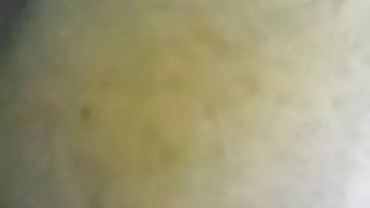 تصویری از جوان بخش از ورزش بر روی گوشی در بالا لینک کانال کلیپ سکسی تلگرام قطعنامه xd